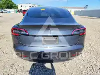 2021 Tesla Model 3 фото
