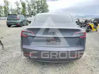2021 Tesla Model 3 фото