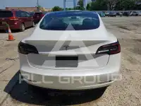 2021 Tesla Model 3 фото