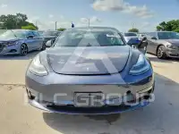 2021 Tesla Model 3 photo