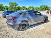 2021 Tesla Model 3 фото