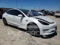 2021 Tesla Model 3 фото