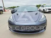 2021 Tesla Model 3 фото