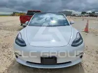 2021 Tesla Model 3 photo