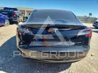 2021 Tesla Model 3 фото