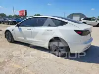 2021 Tesla Model 3 фото