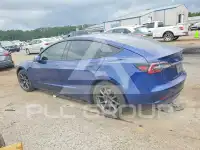 2021 Tesla Model 3 фото