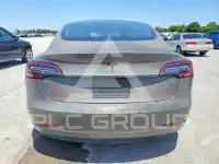 2021 Tesla Model 3 фото