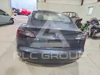 2021 Tesla Model 3 фото