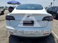 2021 Tesla Model 3 фото