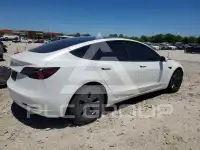 2021 Tesla Model 3 фото