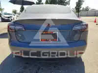 2021 Tesla Model 3 фото