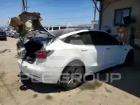 2021 Tesla Model 3 фото