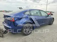 2021 Tesla Model 3 фото
