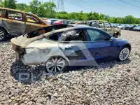 2021 Tesla Model 3 фото