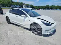 2021 Tesla Model 3 фото
