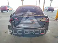 2021 Tesla Model 3 фото