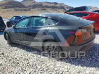 2021 Tesla Model 3 фото