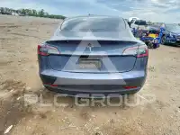 2021 Tesla Model 3 фото