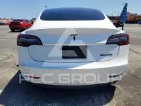 2021 Tesla Model 3 фото