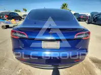 2021 Tesla Model 3 фото