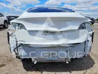 2021 Tesla Model 3 фото