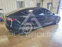 2021 Tesla Model 3 фото