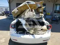 2021 Tesla Model 3 фото