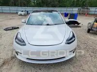2021 Tesla Model 3 фото