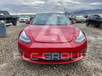 2021 Tesla Model 3 фото