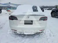 2021 Tesla Model 3 фото
