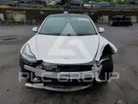 2021 Tesla Model 3 фото