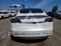 2021 Tesla Model 3 фото