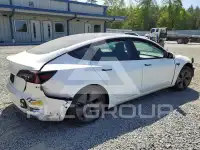 2021 Tesla Model 3 фото
