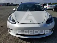 2021 Tesla Model 3 фото