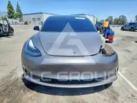 2021 Tesla Model 3 фото