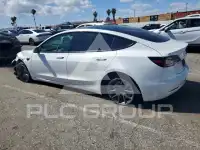 2021 Tesla Model 3 фото