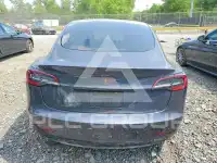 2021 Tesla Model 3 фото