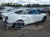 2021 Tesla Model 3 фото