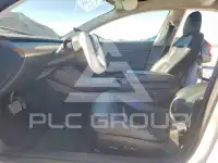 2021 Tesla Model 3 фото