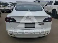 2021 Tesla Model 3 фото