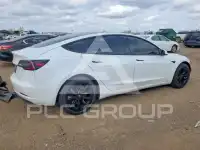2021 Tesla Model 3 фото