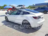 2021 Tesla Model 3 photo