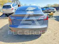 2021 Tesla Model 3 фото