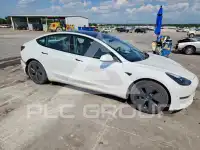 2021 Tesla Model 3 фото