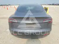 2021 Tesla Model 3 фото