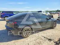 2021 Tesla Model 3 фото