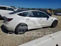2021 Tesla Model 3 фото