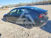 2021 Tesla Model 3 фото
