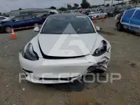 2021 Tesla Model 3 фото